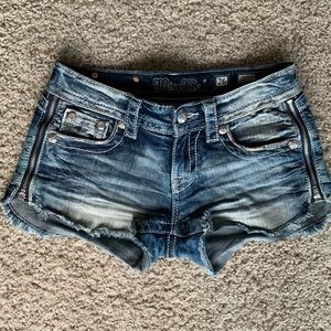 Miss Me shorts size 26